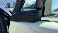 Land Rover Range Rover 3.0 D300 SE 4dr Auto Diesel Estate